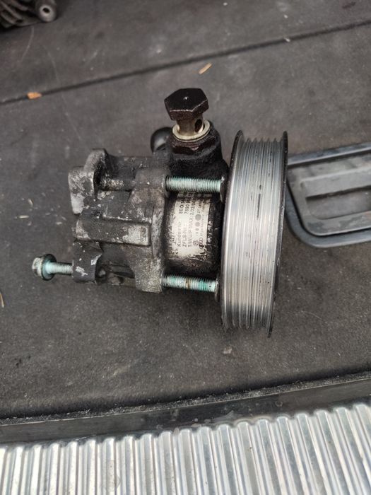 Pompa wspomagania audi a4b6 b7