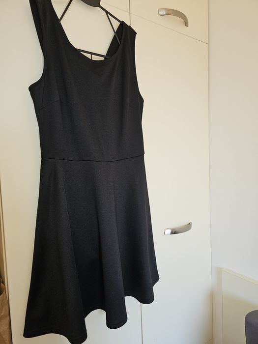 Mała czarna  sukienka