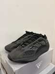 Adidas Yeezy 700 V3 Dark glow rozmiar 45 1/3 stan bardzo dobry