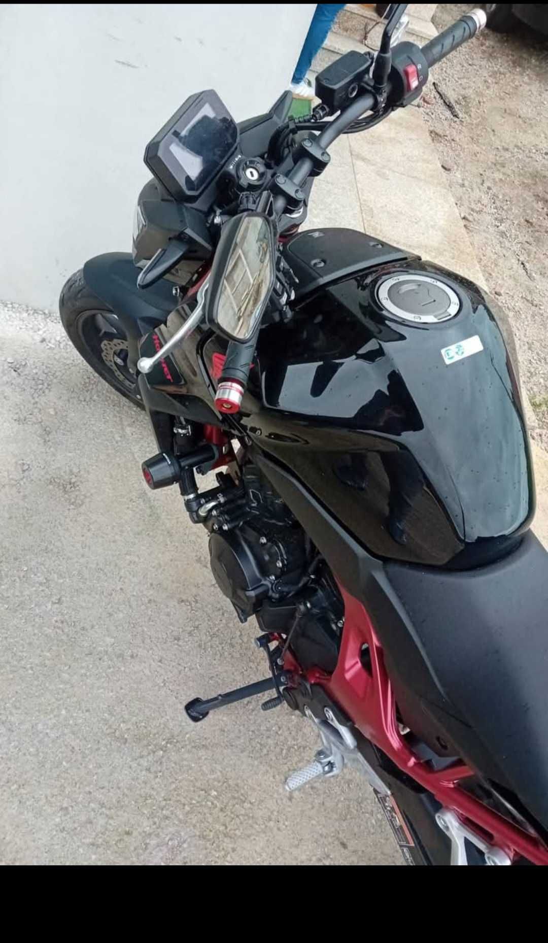 Honda Hornet 750 de 2023