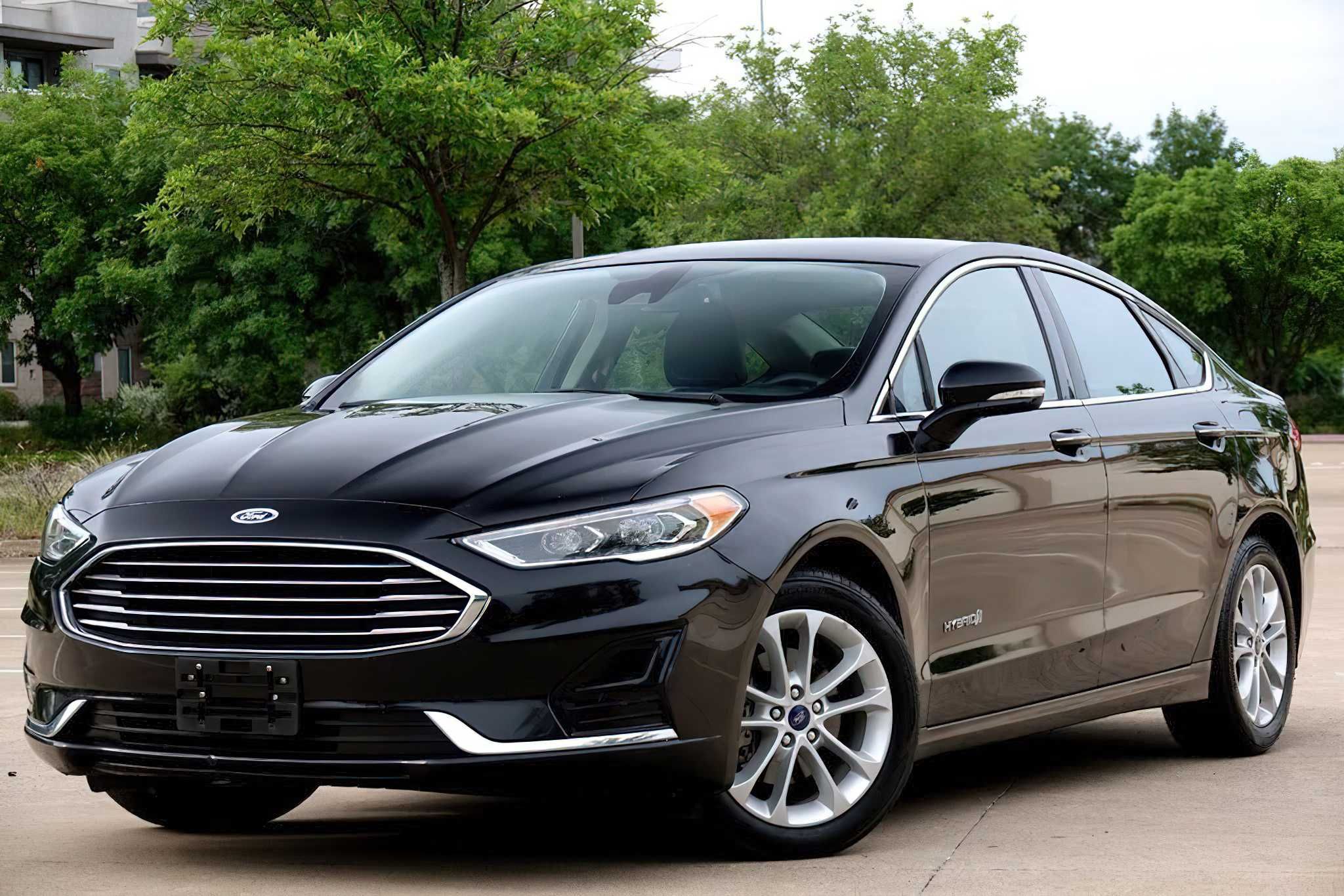 Ford Fusion Hybrid Titanium 2019