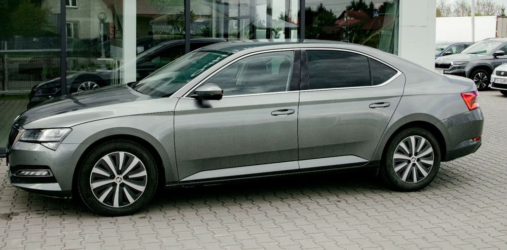 Skoda Superb III 1.5 150Km 2023r 30000tys.
