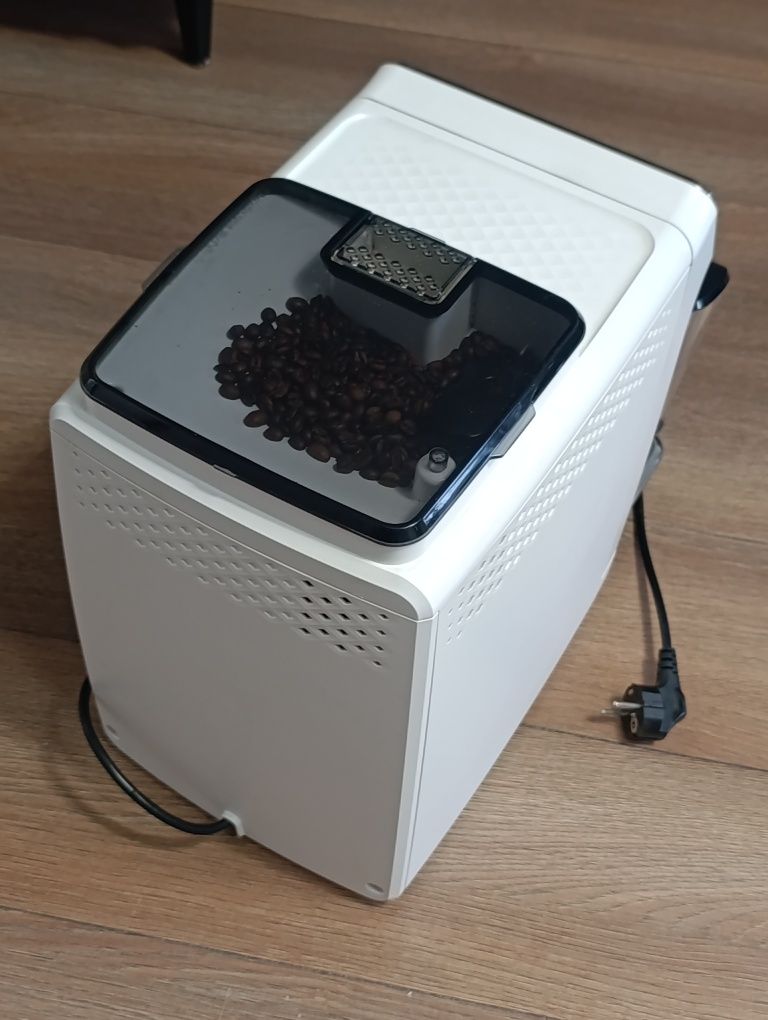 Ekspres do kawy PHILIPS latteGo 3200 biały bdb stan po serwisie 

Eksp