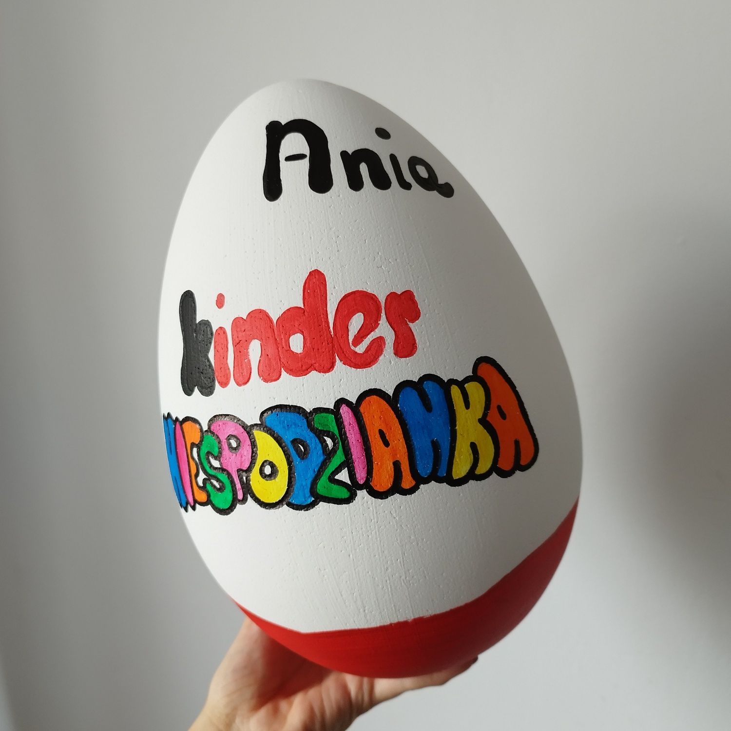 Jajko Kinder XXL Ania już z gotowym imieniem