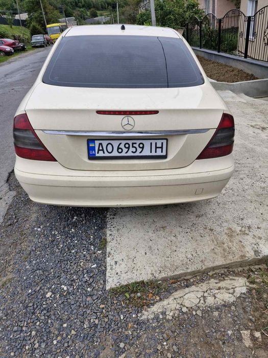 Mercedes-Benz E-Class W211 2007