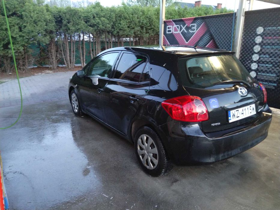 Toyota auris 1,4d  salon polska