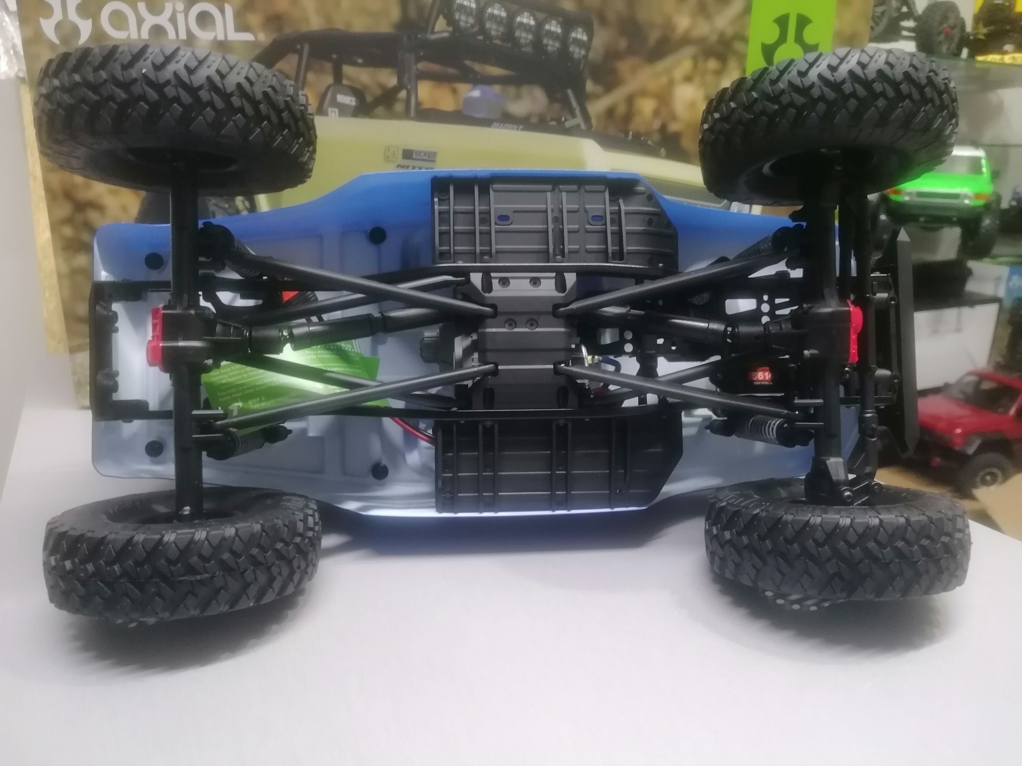 Novo axial scx10 2 deadbolt