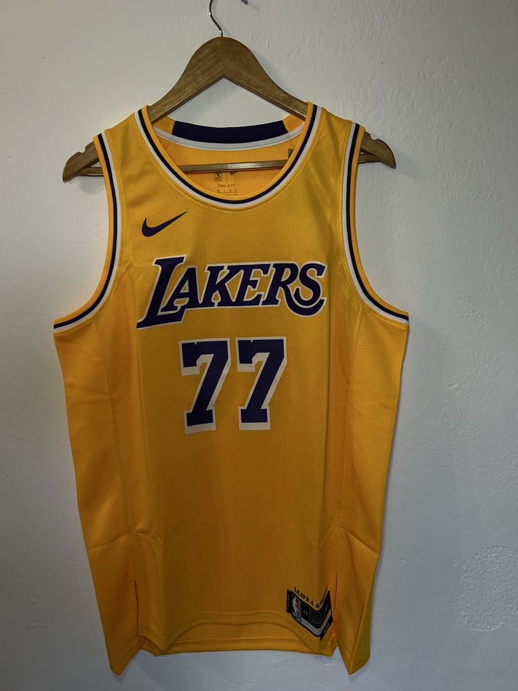 Camisolas NBA LA LAKERS  #23 James  #24 Bryant  #77 Doncic