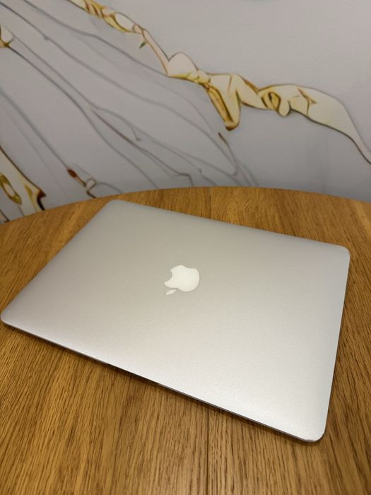 MacBook Air 13” (Early 2014)