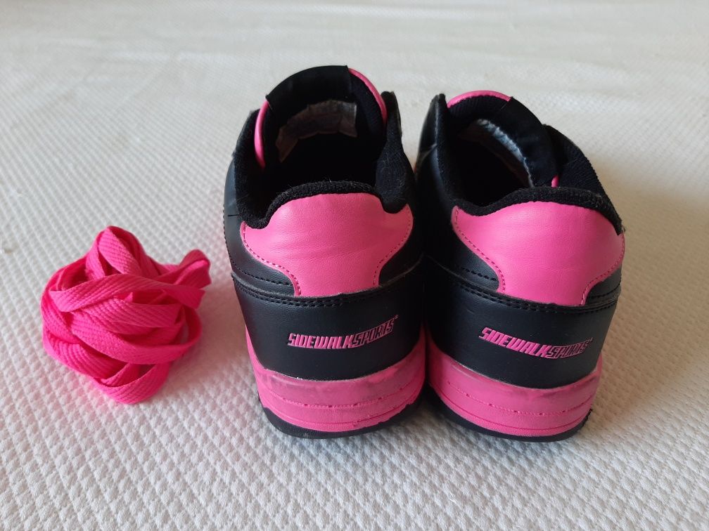 Ténis com rodas Sidewalk Sport rosa e preto