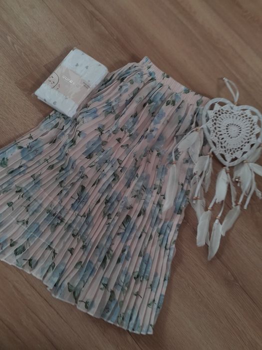 Piękna plisowana spódniczka w kwiatuszki 98 104 lat 4