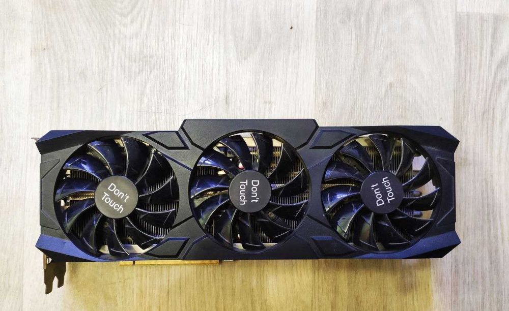 Топова відеокарта рівень  RTX 3080 pci-e x16 для рендрінгу за сльози