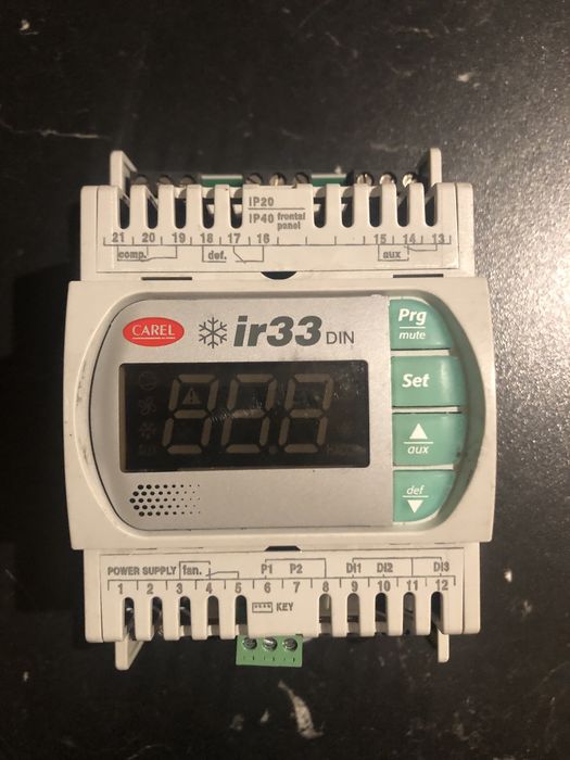 Sterownik eletroniczny CAREL IR33 DIN, DN33F0EA00 chłodnia