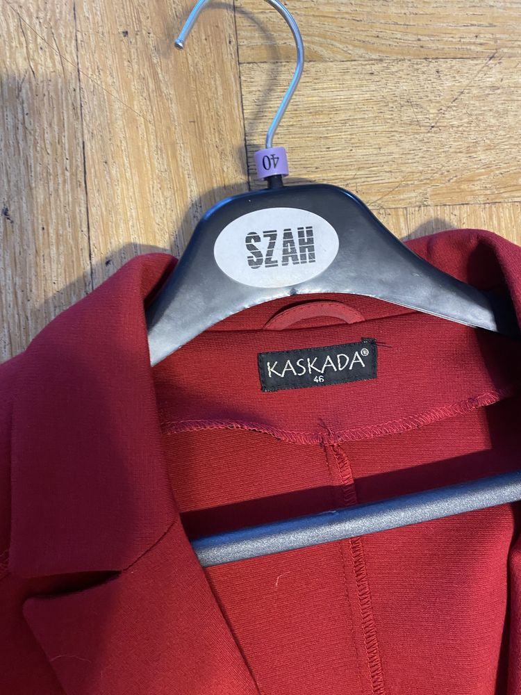 Garsonka damska Kaskada