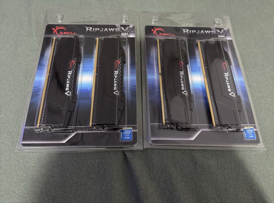 G.SKILL 32GB (4x8GB) 3200MHz CL16 Ripjaws V Black