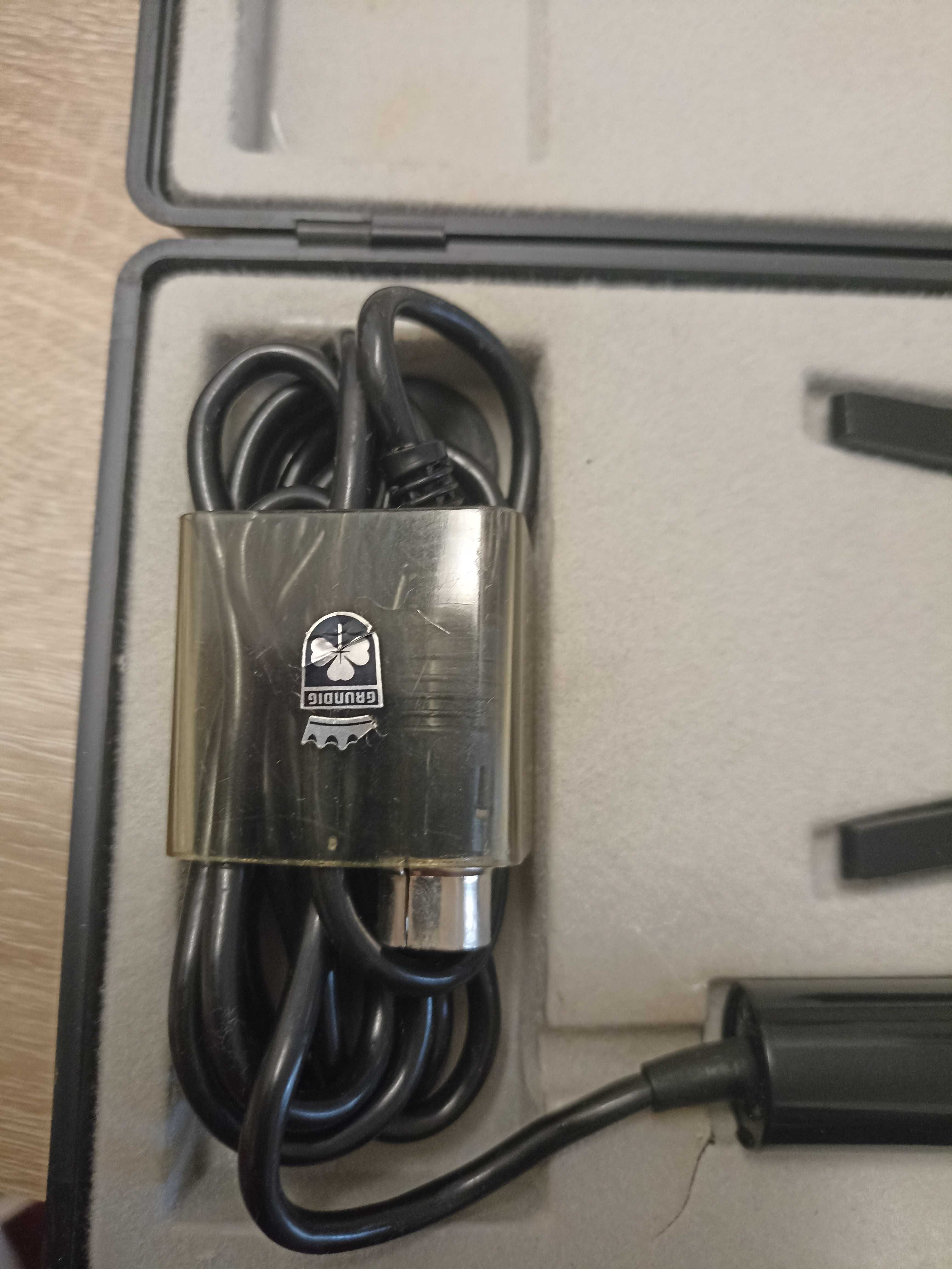 stary mikrofon Grundig GDM 313