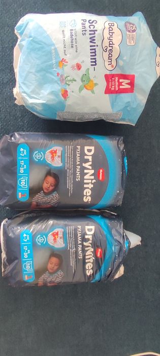 Pieluchy majtki Huggies DryNites 4-7 age 2opak