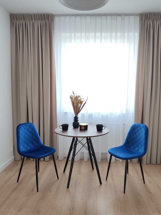 Krzesło welurowe ORLANDO VELVET granatowe