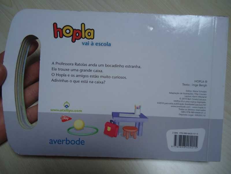Livro Infantil "Hopla Vai à Escola"
