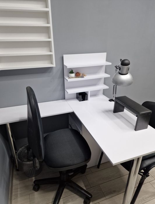 Аренда рабочего места для мастера маникюра и педикюра