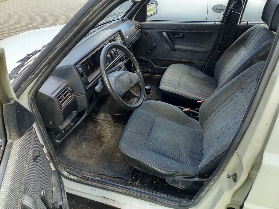 Volkswagen Golf 2 1.3 Benzyna 1990 Rok 
Oc na rok