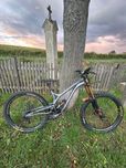 Commencal Supreme v4 M
