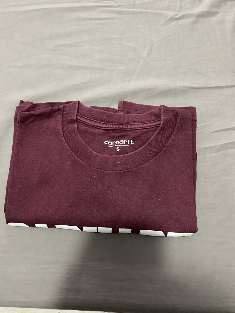 T shirt carhartt bordo usada