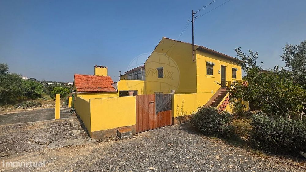 Moradia T4 para venda