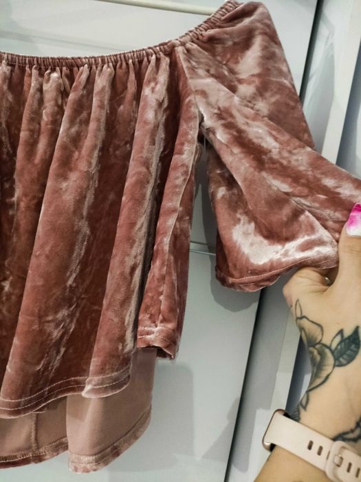 Sprzedam crop top welurowy