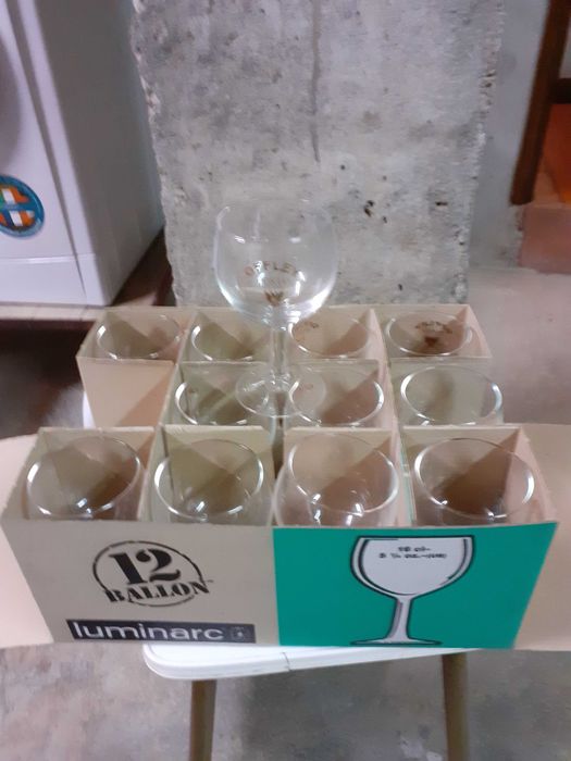 Conjunto de 12 copos de vinho do Porto- novos