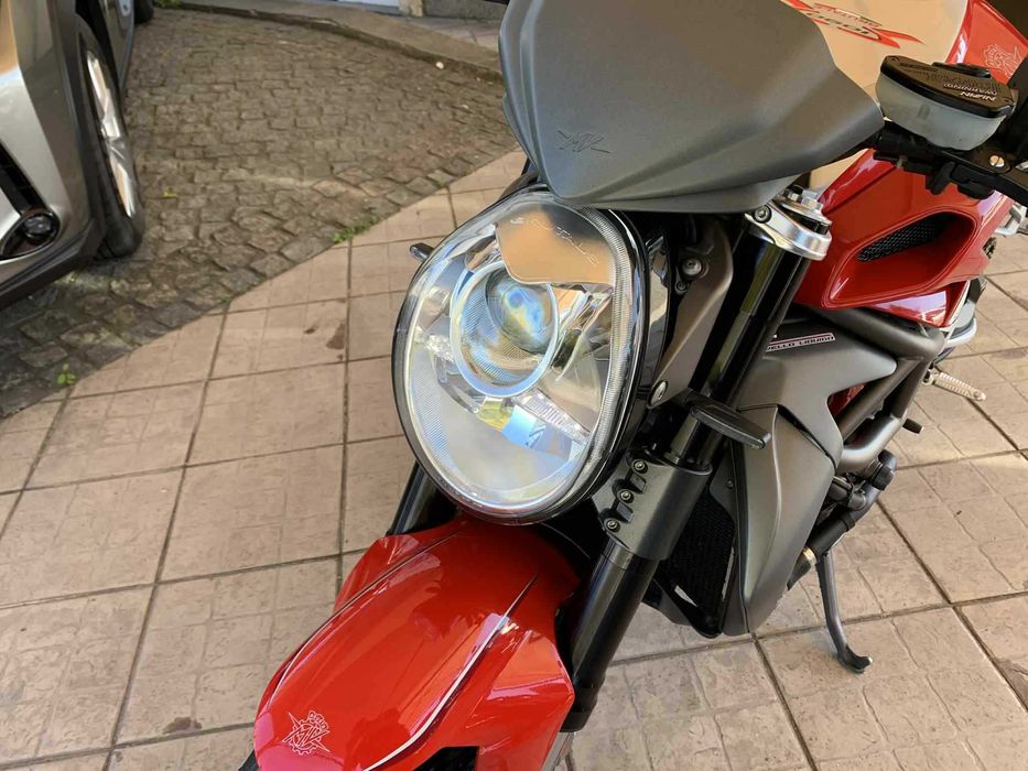 MV Augusta Brutale 1090RR