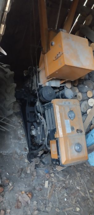 Продам мотоблок зубр