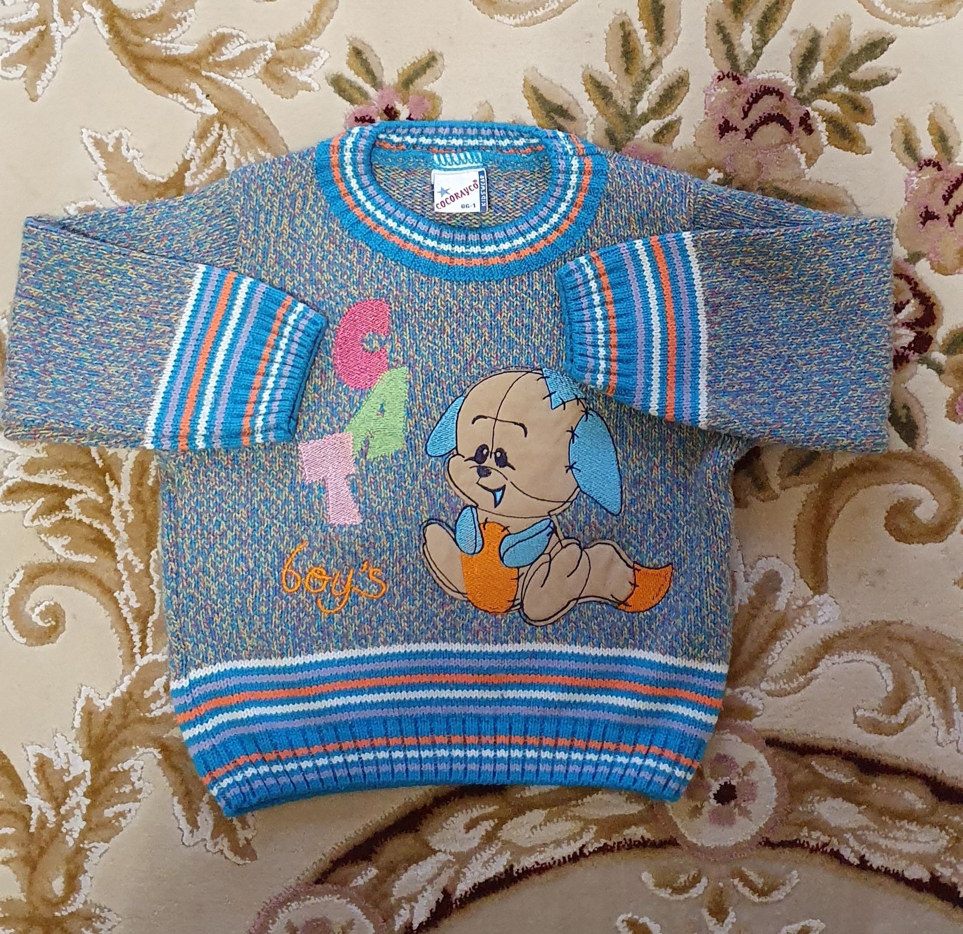 Дитячий красивий светр для хлопчика