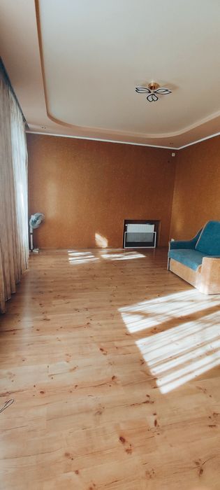 Здається 3-х. к.кв. з А/О. Центр!