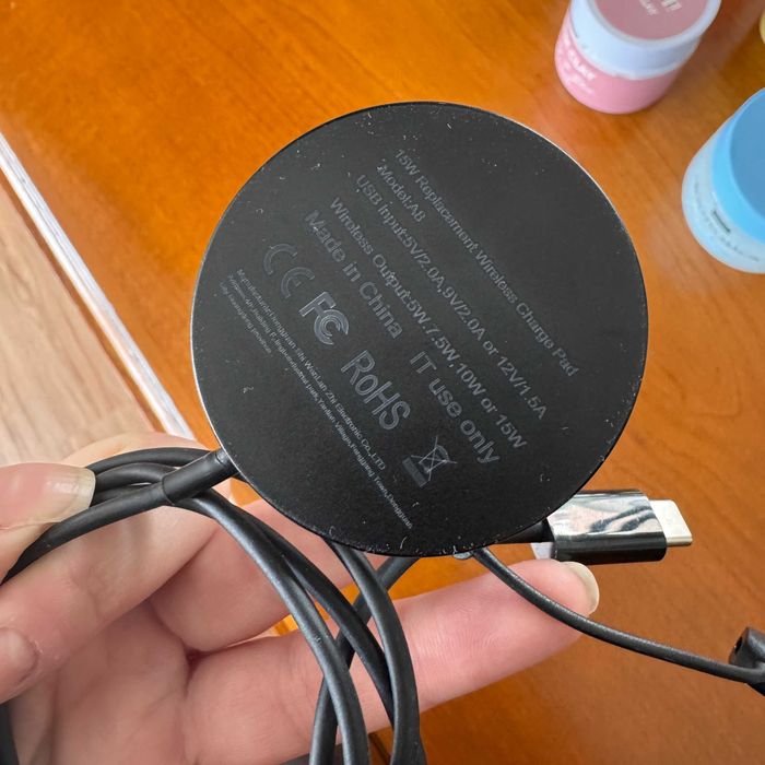 Carregador de Telemóvel por Indução