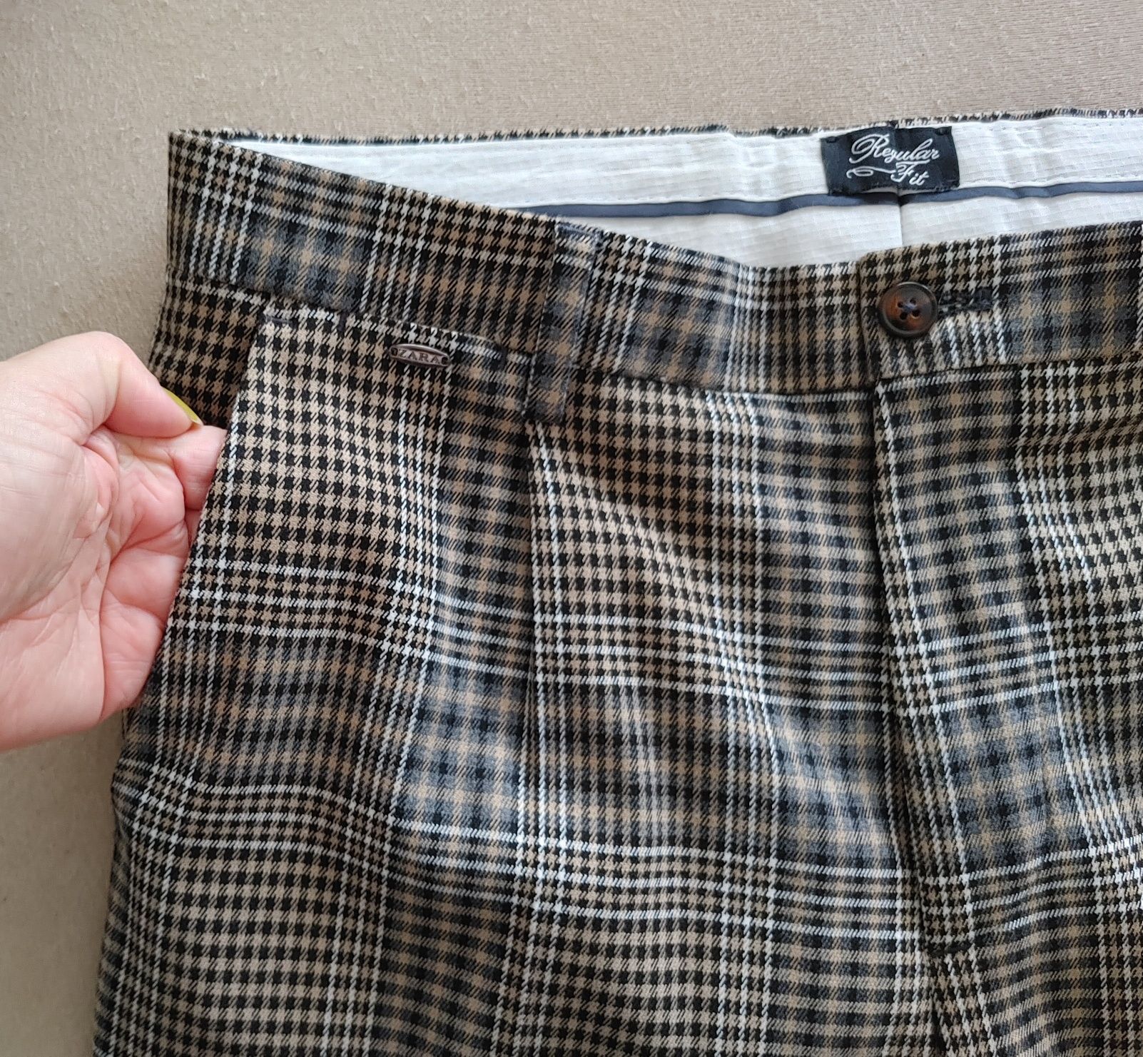 Spodnie w kratkę marki Zara rozm.38 (M)