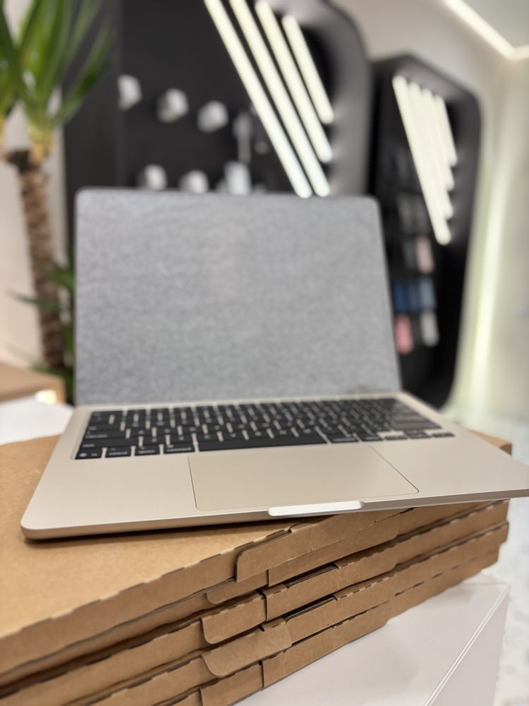 Macbook Air M4 | 16 | 256GB New Starlight 20205
