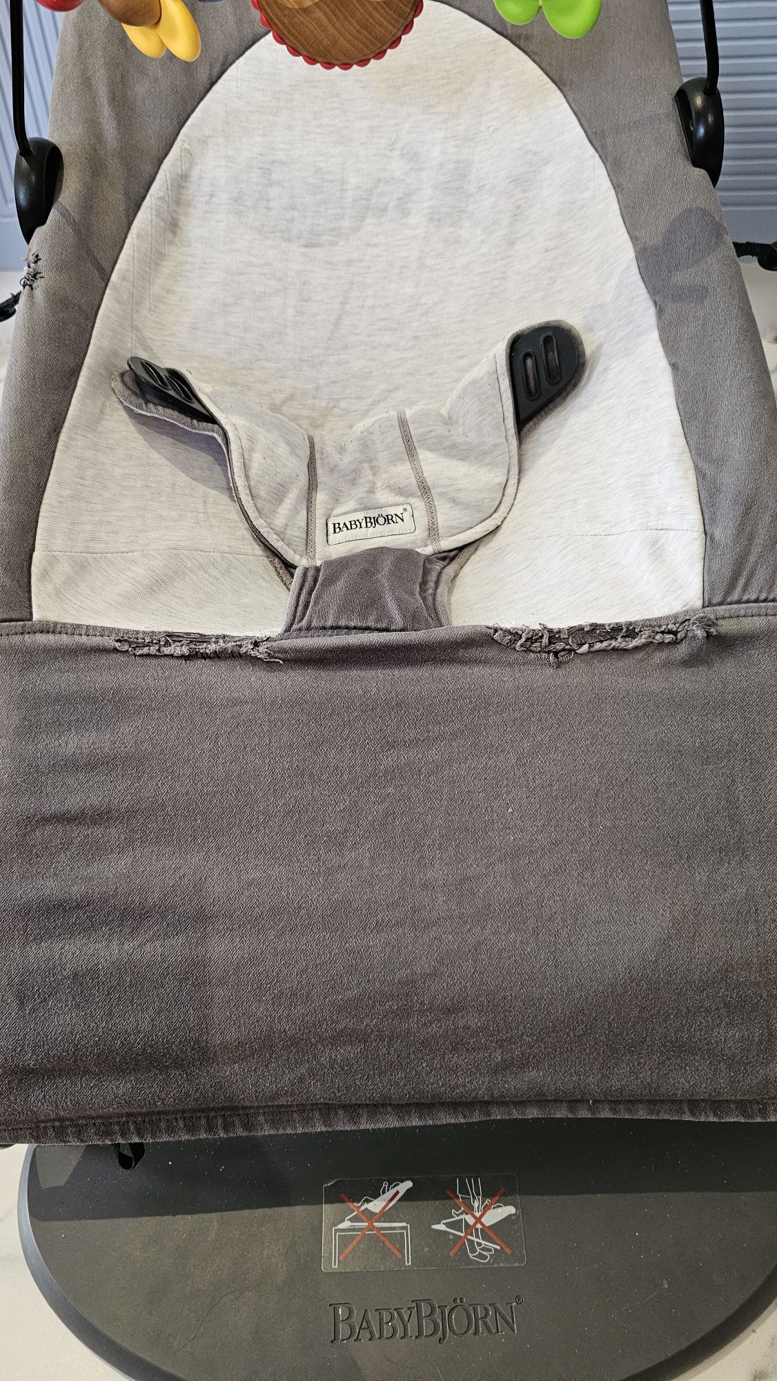 Bujak baby bjorn z zabawką 2 szt