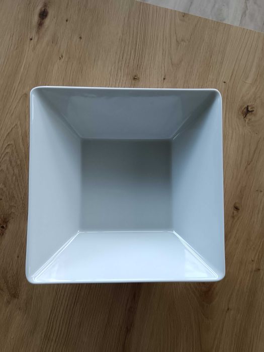 Salaterka biała 22 cm Lubiana?