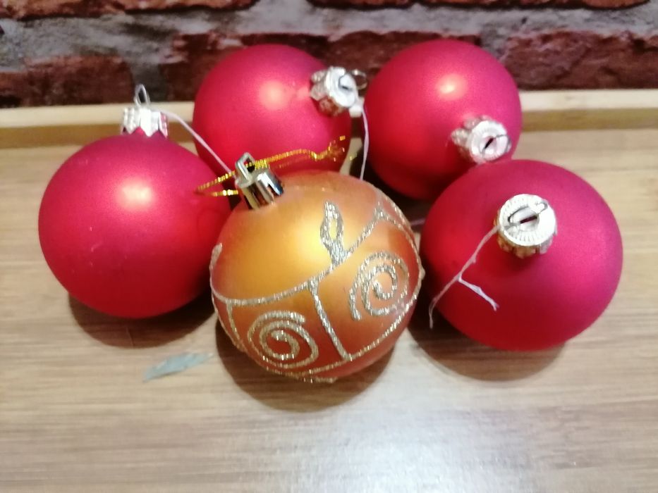 Новорічні ялинкові іграшки на Подарунок