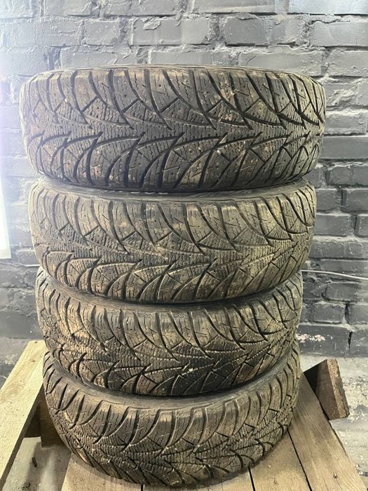 Продам резину зима шыпованая р14