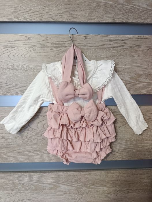 Святкове боді на дівчинку