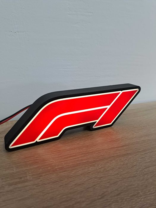 Placa Decorativa F1 com Luz LED