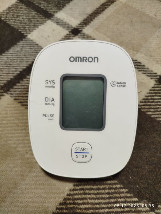 Продам   новий тонометр омрон, без коробки