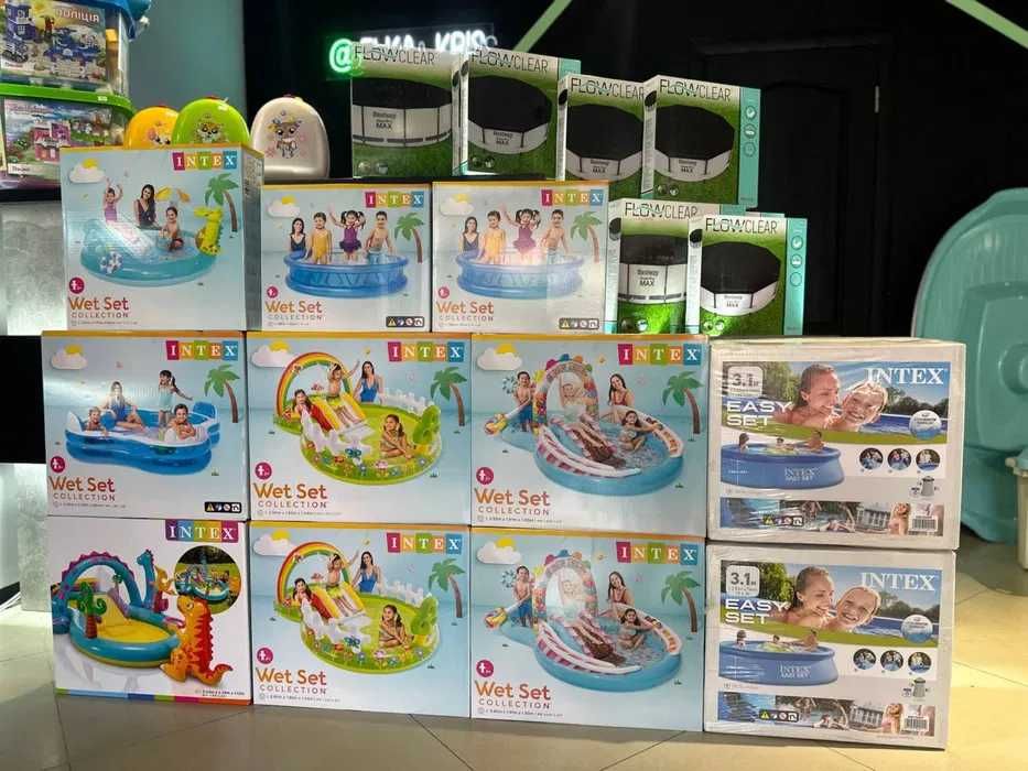 Детский надувной игровой центр бассейн Intex Басейн з гіркою