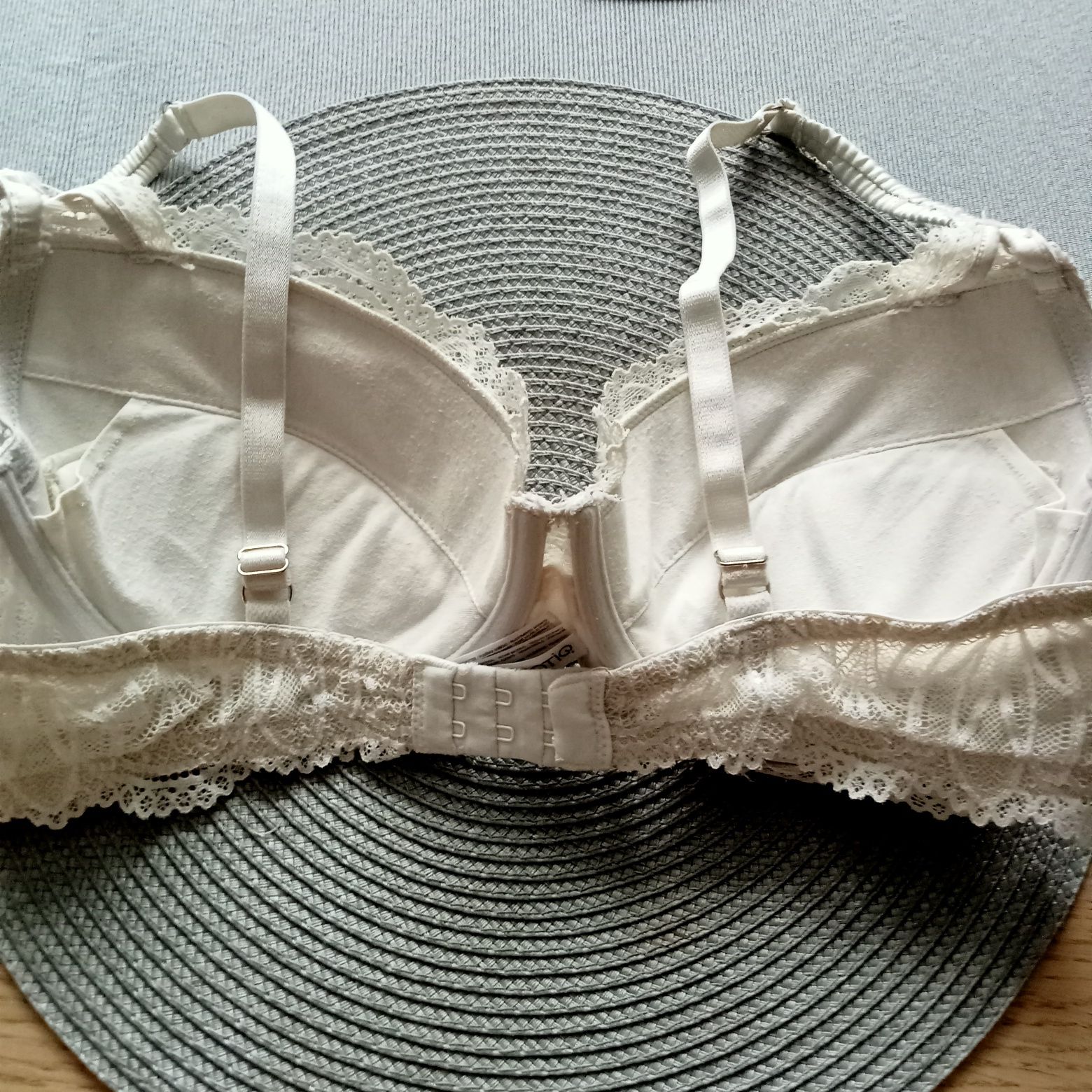 Biustonosz push up, koronkowy Esotiq 80C