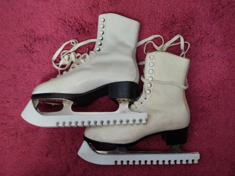 Ковзани жіночі **