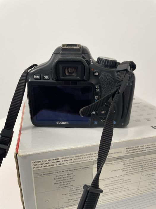 фотоапарат Canon EOS 550D (Kit 18-55 IS)