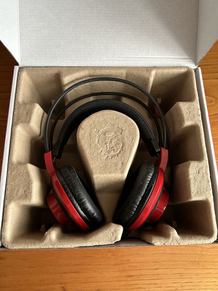 Phones msi D5501