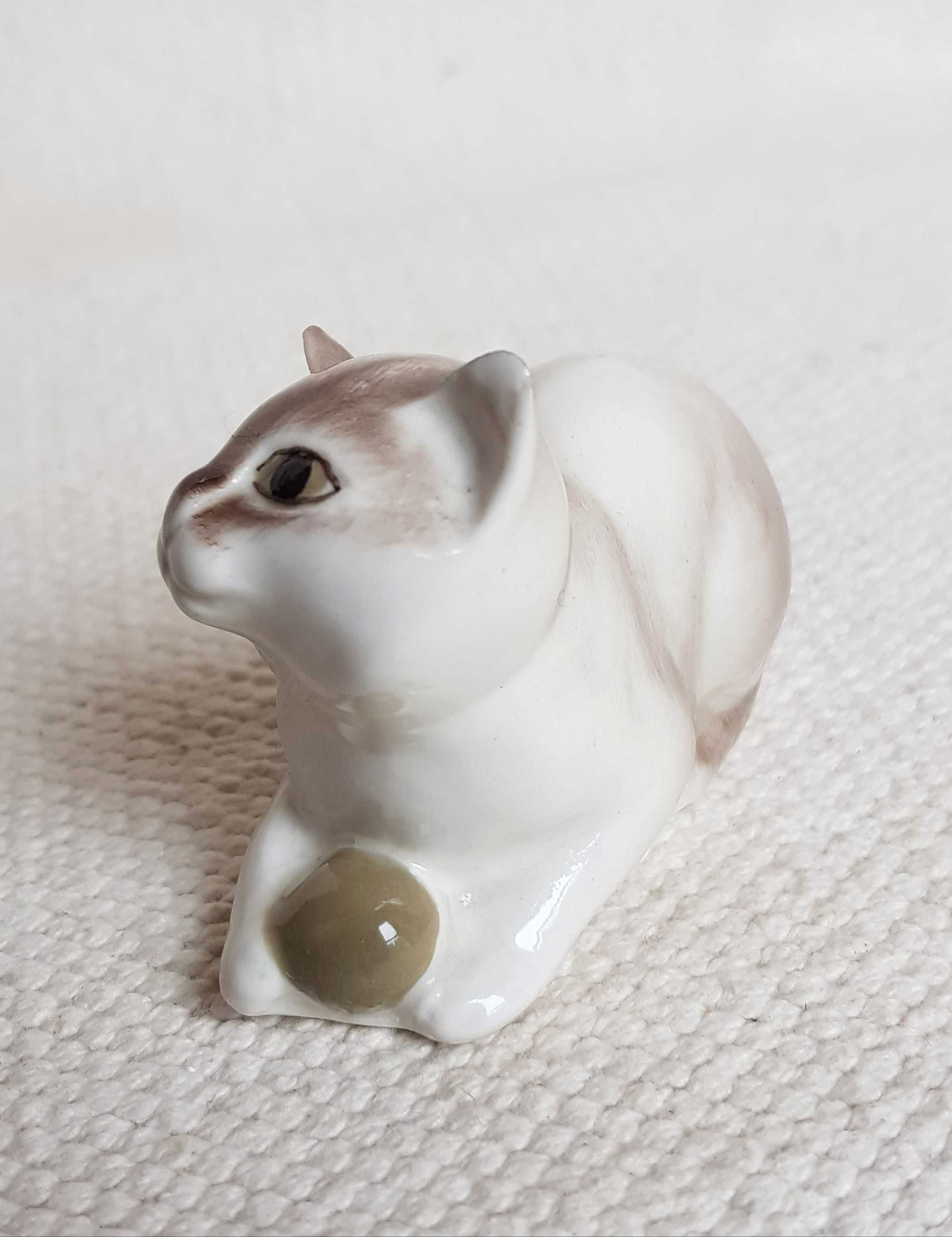 Łomonosow kotek porcelanowa figurka